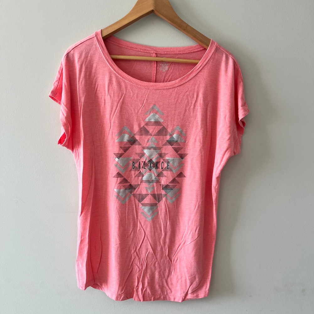 Gaiam Balance Graphic Tee Activewear Top Pink M Short Sleeve Yoga Athleisure